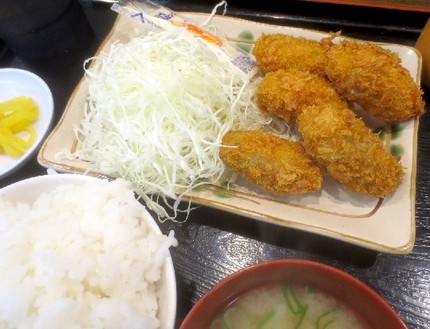 カキフライ定食＠ラーメン【豚の...