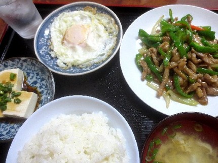 豚肉とピーマン炒め定食＠中華料...