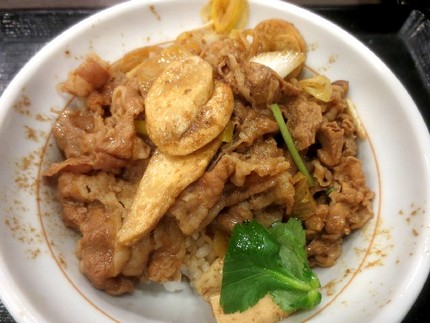 牛すき丼＠【なか卯】（新開地店...