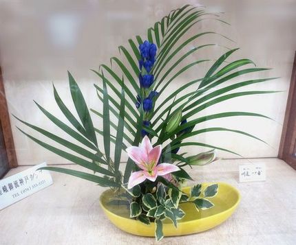 ＜生け花＞（１３６）【嵯峨御流...