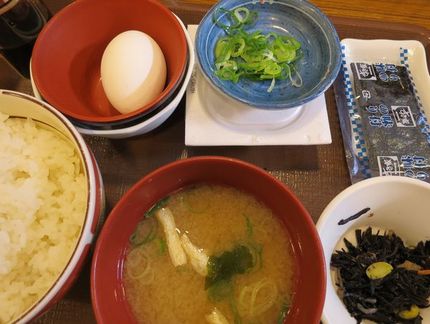 納豆朝定食＠【すき家】（ＪＲ神...