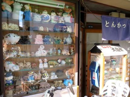 ＜ブタの置物＞＠とんかつ「大富...