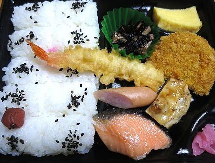 幕の内弁当＠【ファミリーマート...