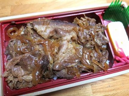 国産黒毛和牛「牛めし」＠コープ...