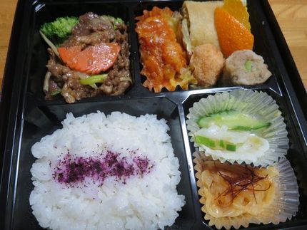 中華弁当＠広東菜館【群愛飯店】...