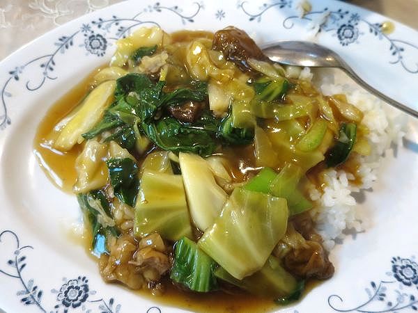 牛腩飯＠中国料理【栄和飯店】中...
