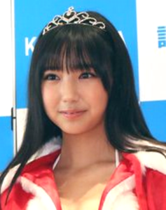 ＜　沢口愛華　＞