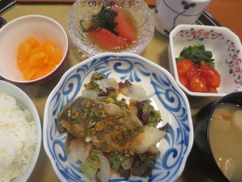 デイケアのお昼ご飯（２４０）