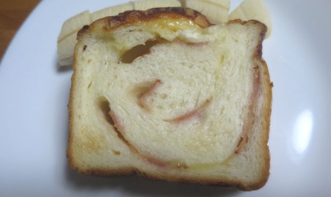 調理パン（２３０）チーズオニオ...