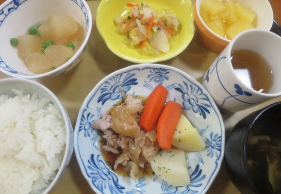 デイケアのお昼ご飯（３２０）