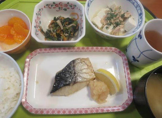 デイケアのお昼ご飯（３８６）