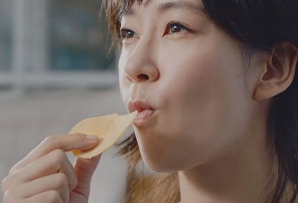 ＜水川あさみ＞新テレビＣＭ＠湖...