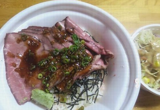ローストビーフ丼＠【なか卯】（...