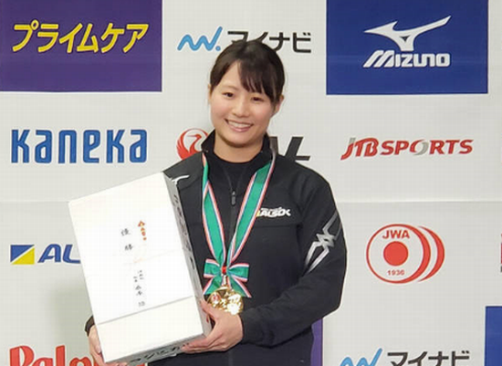 ＜八木かなえ＞重量挙げの全日本...
