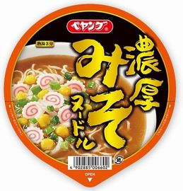 「ペヤング 濃厚みそヌードル」...
