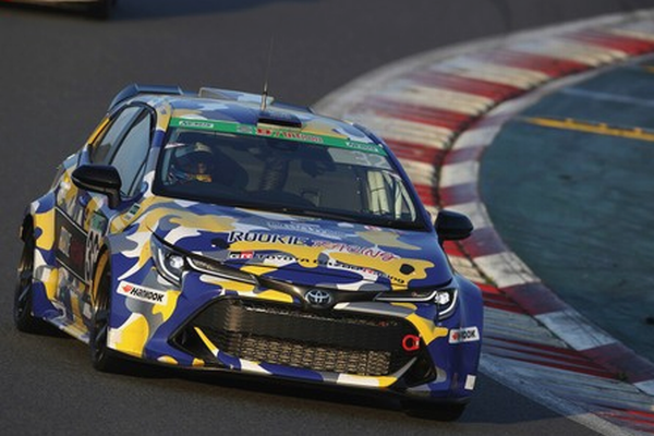 トヨタ水素エンジン車レース完走...