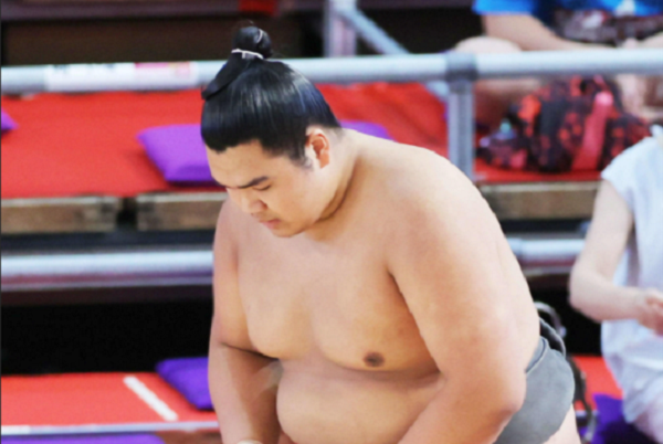 ＜北青鵬＞幕下優勝＠大相撲名古...