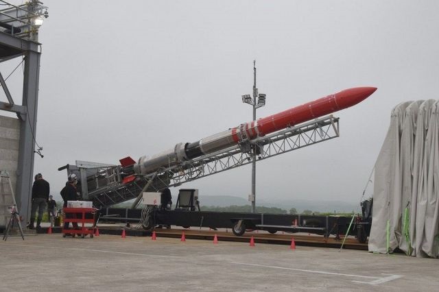 「ＭＯＭＯ」６号機打ち上げ成功...