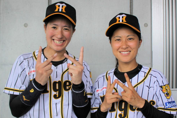 ＜田中亜里沙＞外野手　　　＜三...
