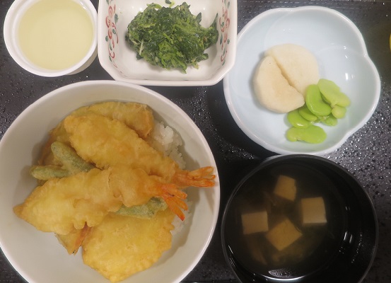 デイケアのお昼ご飯（６２２）