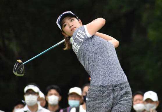 ＜原英莉花＞単独首位＠「ニトリ...
