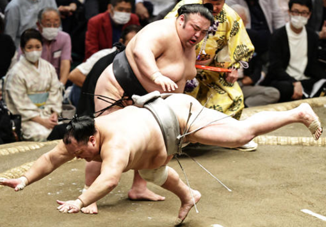 ○＜貴景勝＞　「叩き込み」　●...