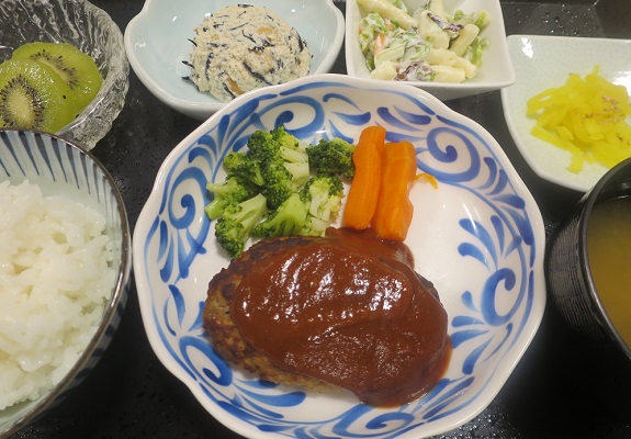 デイケアのお昼ご飯（７８８）