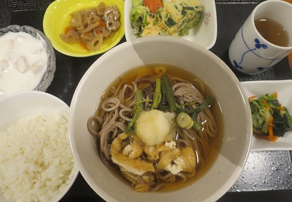 デイケアのお昼ご飯（８２５）