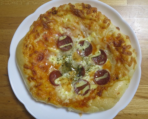 ＜パン＞（８８４）サラミピザパ...