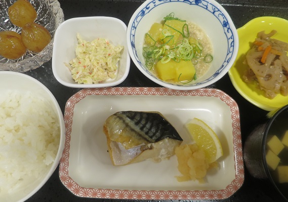 デイケアのお昼ご飯（８８９）