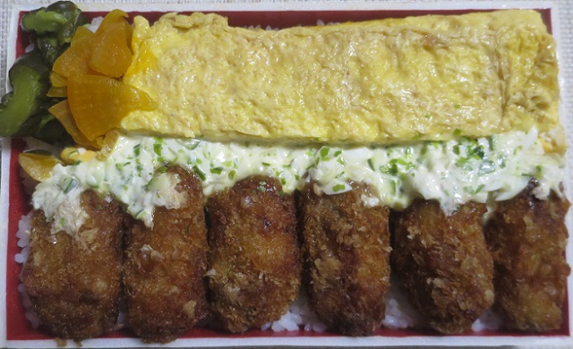 牡蠣フライとだし巻き卵のお弁当...