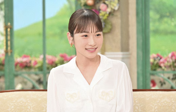 ＜川栄李奈＞『徹子の部屋』＠テ...