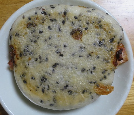 ＜パン＞（１１０２）胡麻チーズ...
