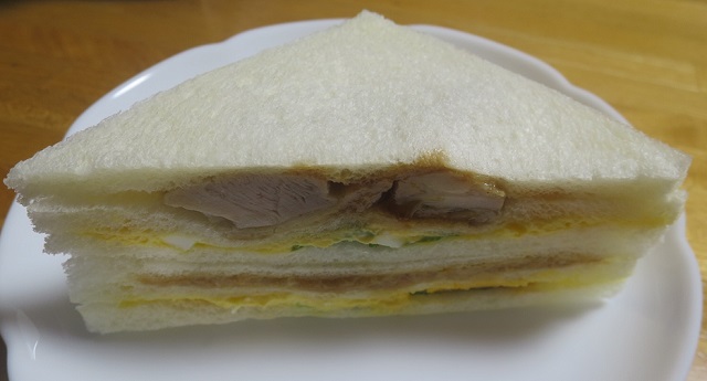 ＜パン＞（１１０７）照り焼きチ...