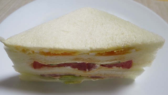 ＜パン＞（１１２０）野菜ミック...