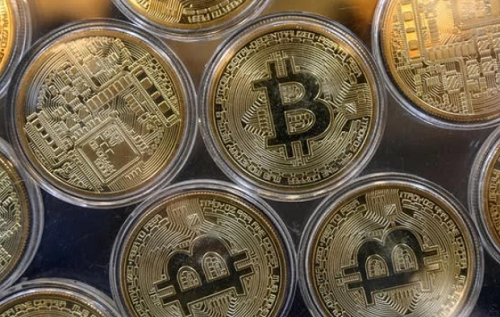 ビットコイン１０万ドル突破
