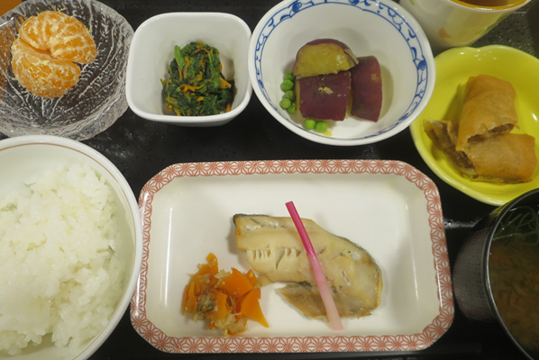 デイケアのお昼ご飯（１０２５）