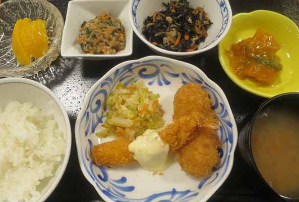 デイケアのお昼ご飯（１０３３）