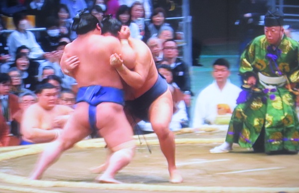 ●＜若隆景＞「寄り切り」○＜豊...