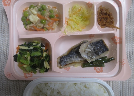 宅配弁当（１１２１）