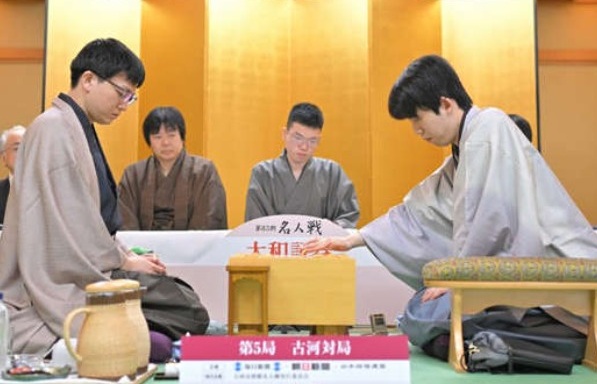 ＜藤井聡太名人＞（３４２）千日...