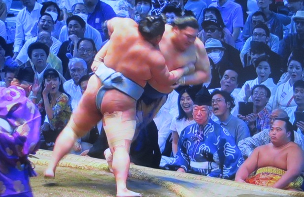⭐＜琴勝峰＞「上手投げ」黒星＜...