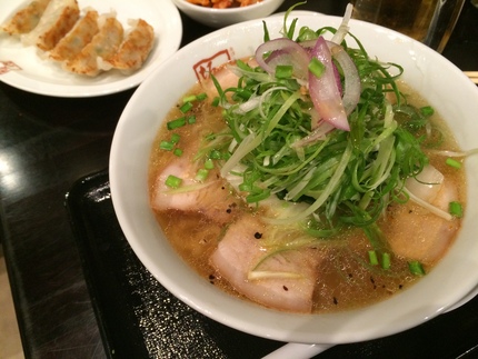 青唐うま塩ラーメンと餃子