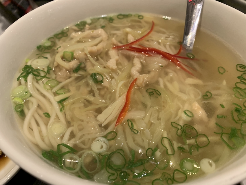 豚肉とカラシナのスープ麺