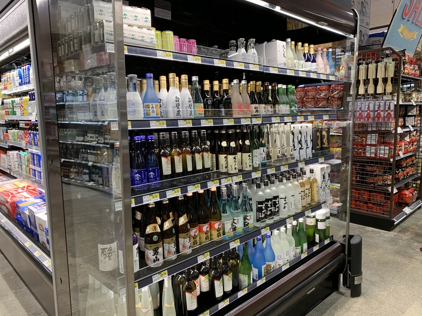 お酒の種類は他のアジアンスーパ...