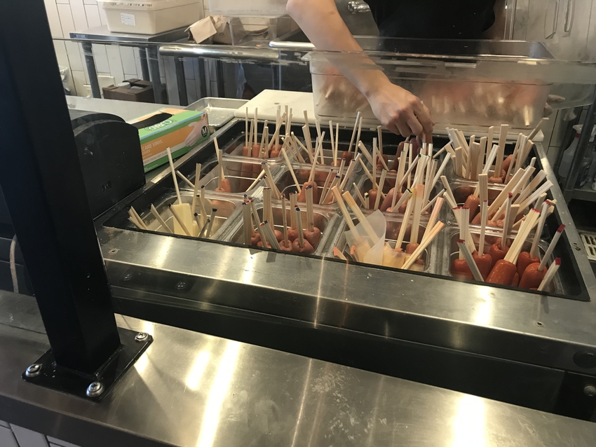 中身のソーセージ&チーズがたく...