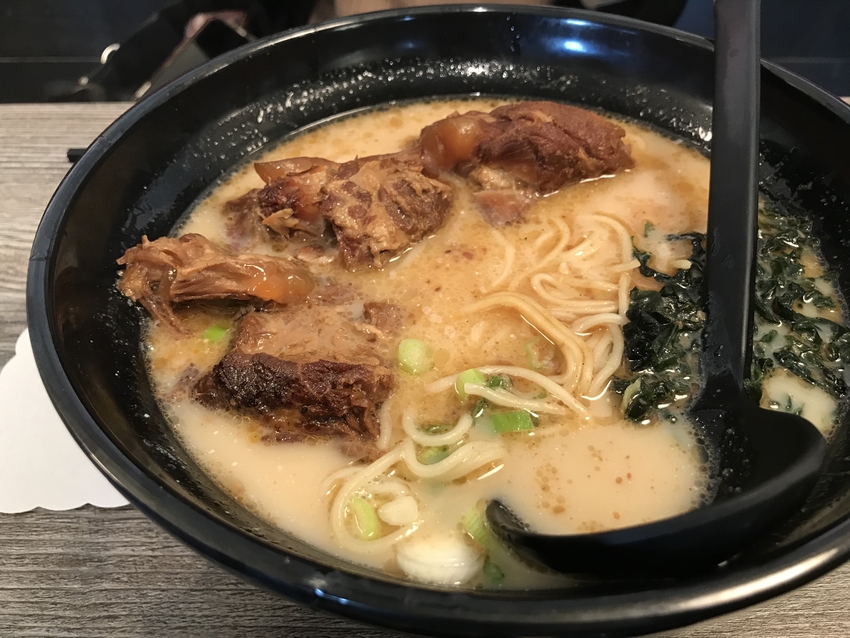 豚なんこつラーメン