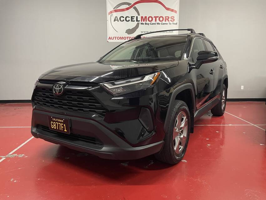 2023 Toyota Rav4 XLE
