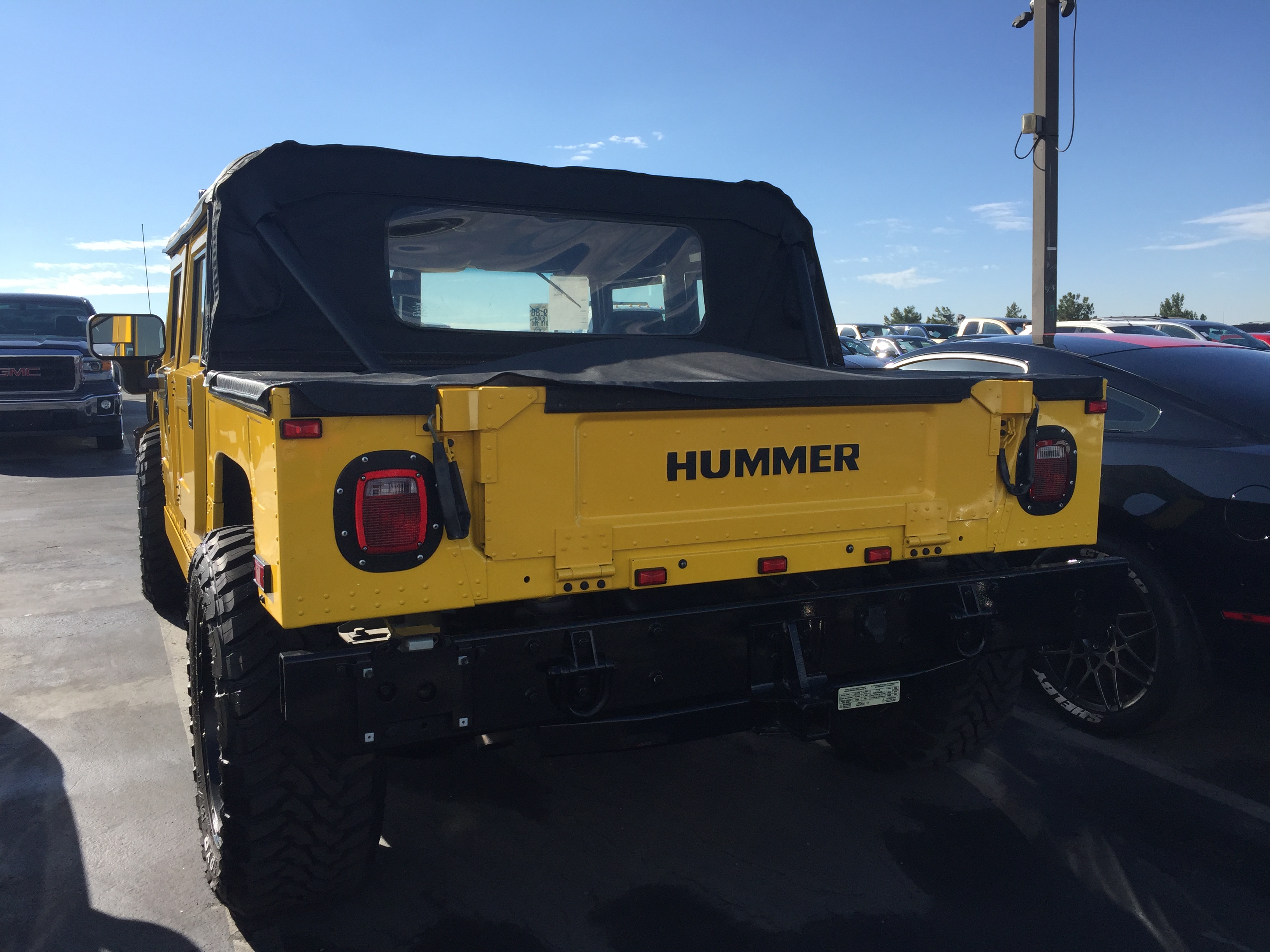 米軍ハンビィー Hmmwv Humvee 車の買取 販売の専門店 アクセルモータース アメリカ サンディエゴ Bloguru