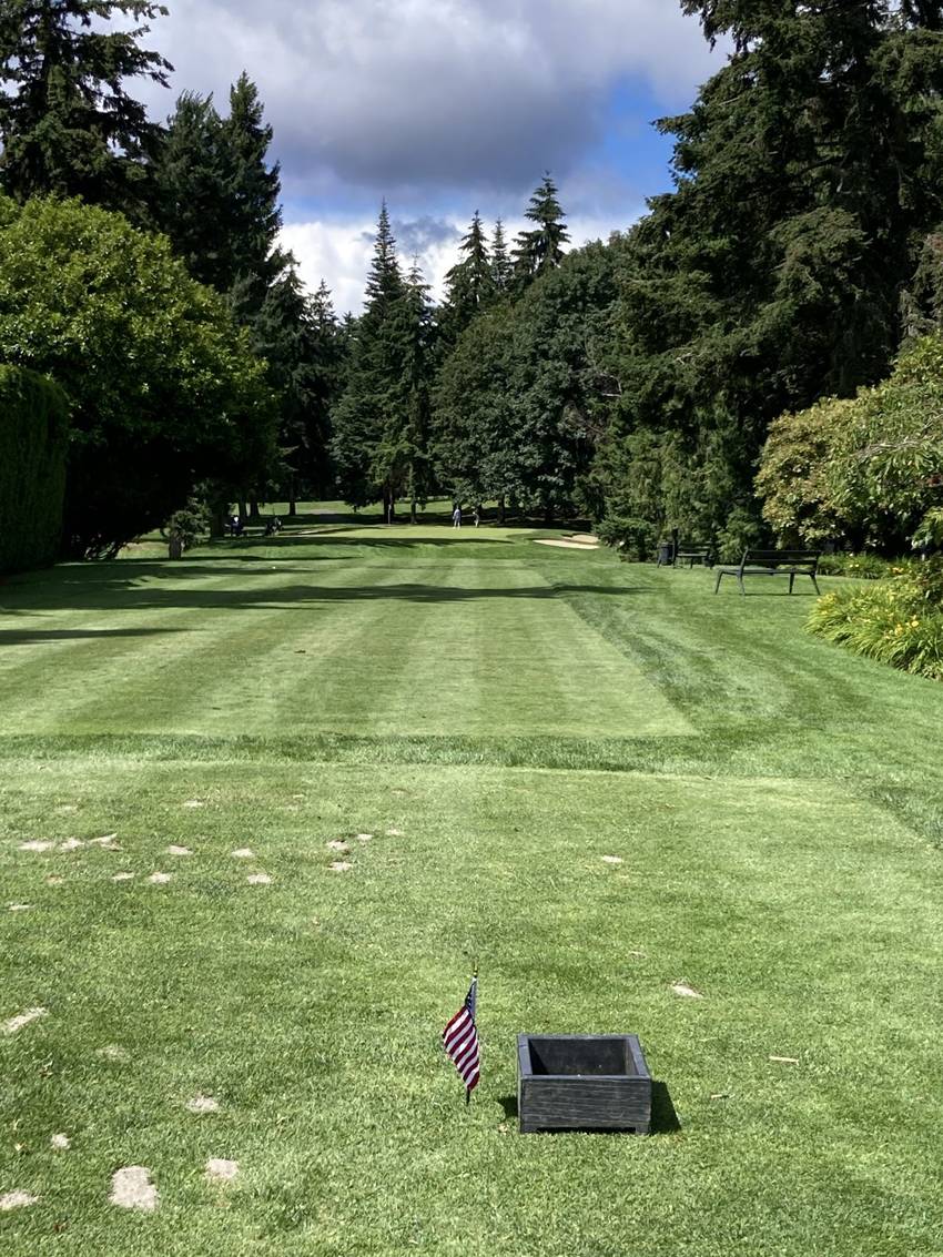 Rainier Golf &a...